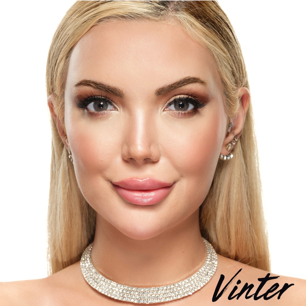 Rocio Vinter - Colored Contact Lenses