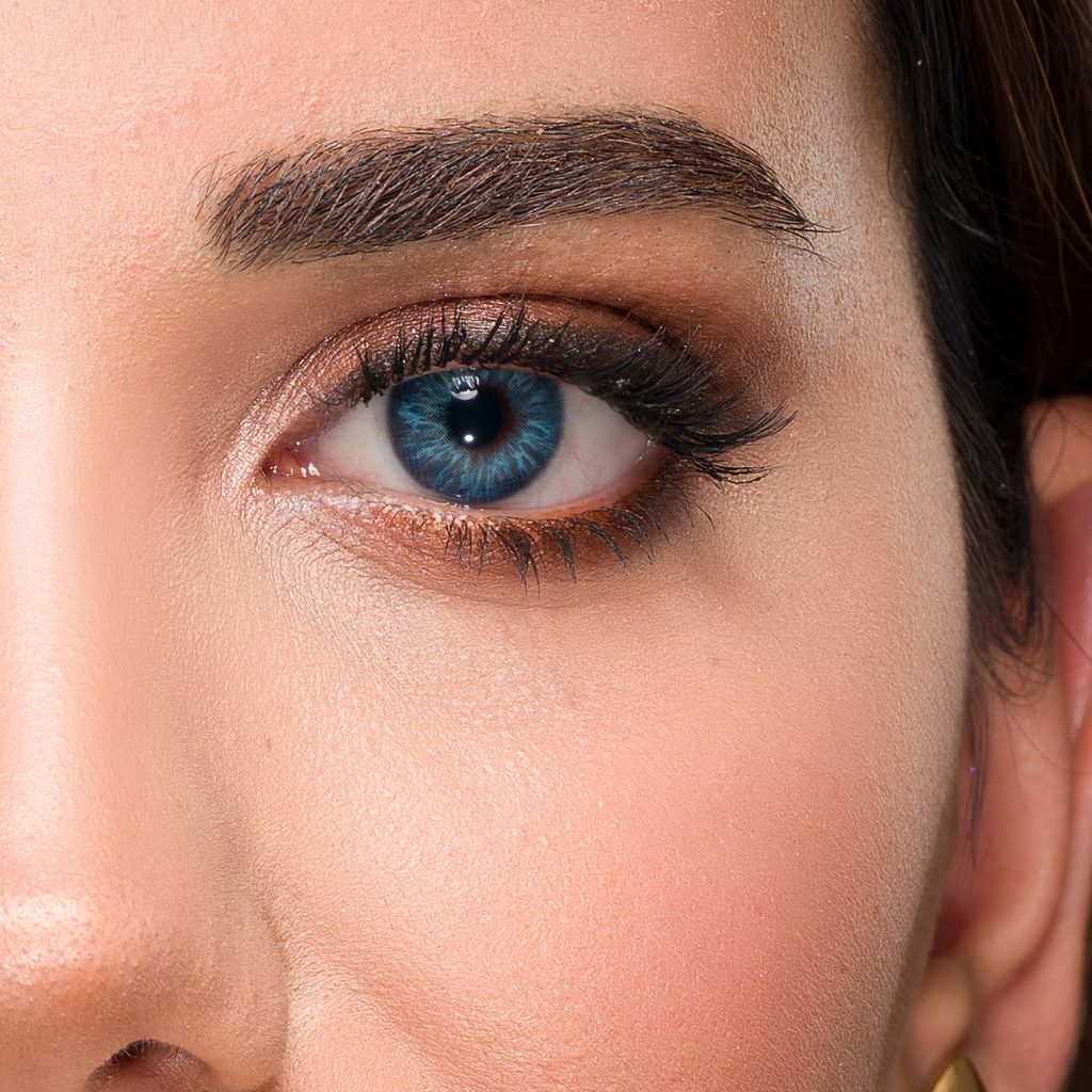 Which lens is best for eyes, blue or green?